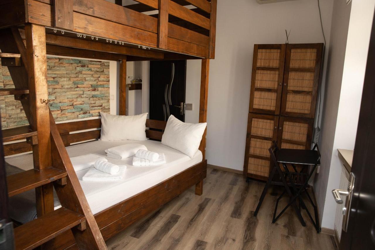 Cosy Apartment In City Centre 오라데아 외부 사진