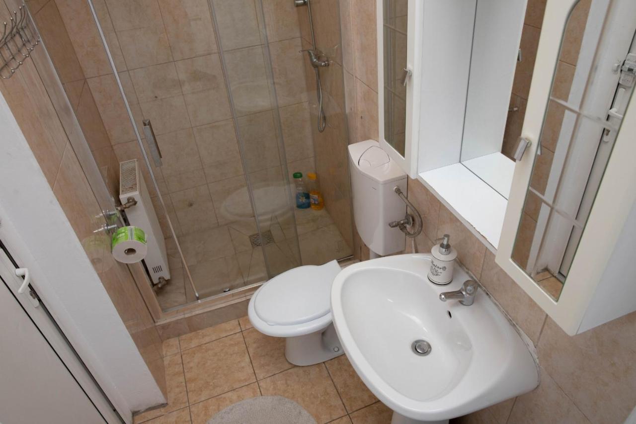 Cosy Apartment In City Centre 오라데아 외부 사진